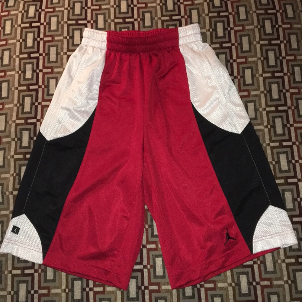 Men’s Nike Jordan Red Basketball Shorts Size Small